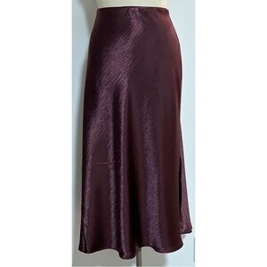 Calligraphie Burgundy Textured Satin Skirt - XL